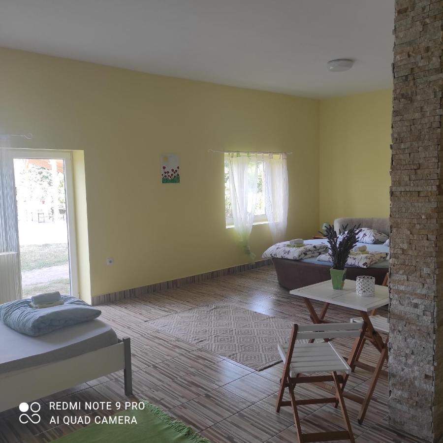 Mirella33 Apartamento Palić Exterior foto